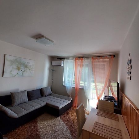 Dorka Apartman Вонярквашеги Екстериор снимка